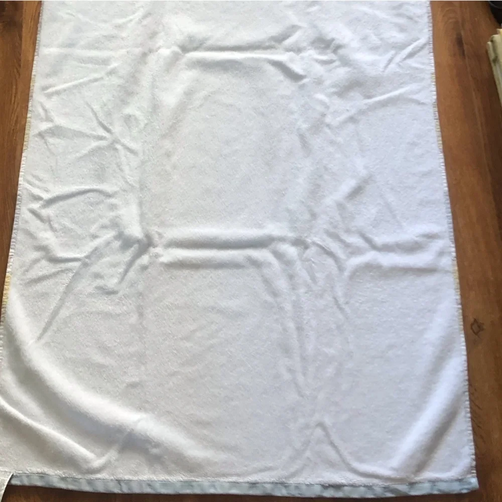 White Floral bath towel